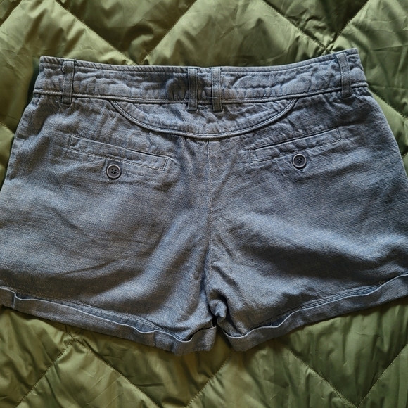 Pleated denim shorts - Picture 3 of 4